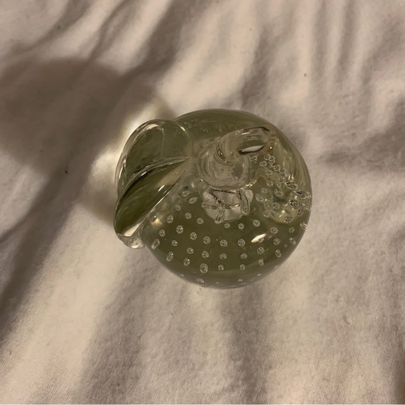 Stunning American Crystal Co Apple Paperweight Pristine Condition Sticker Bubble - Picture 4 of 10